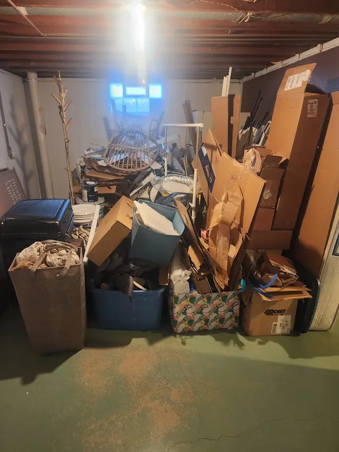 Roll-off dumpster container at job site for Construction Dumpster Rental in Temecula